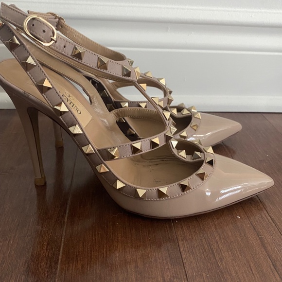 Valentino Rockstud Heels - Picture 2 of 7